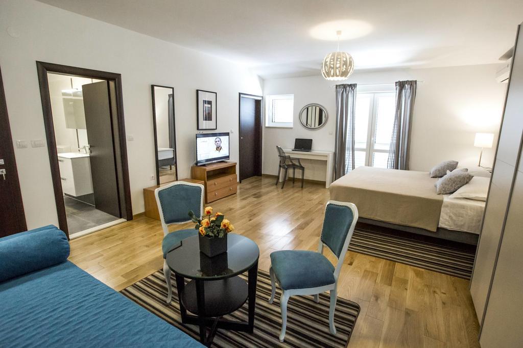 Rooms Margarita Stobrec Bagian luar foto